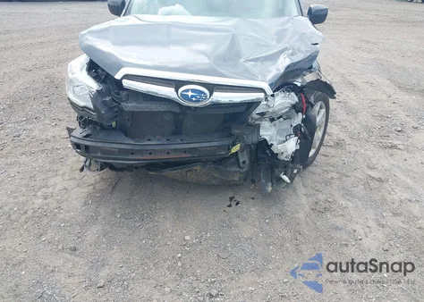 2015 Subaru Forester 2.5I Premium z USA, uszkodzony, nr VIN JF2SJAFC6FH802870